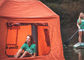 La tente de flottement banc gonflable orange/bleu/plage portative sautent la tente